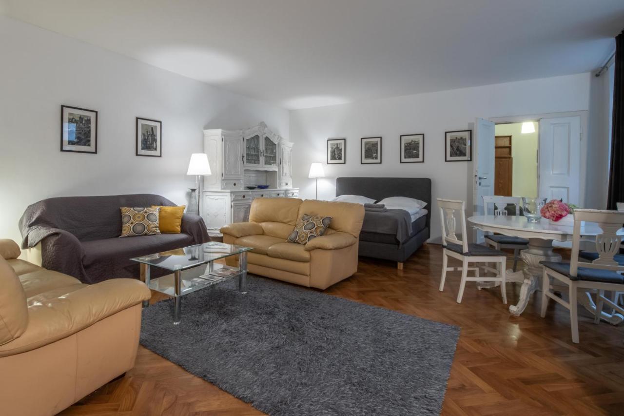 Carolinum Apartmán Praha